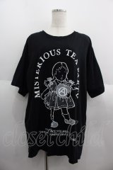 Candy Stripper / MISTERIOUS TEA PARTY BIG Tシャツ  黒Ｘ白 I-25-06-04-034-PU-TS-HD-ZI
