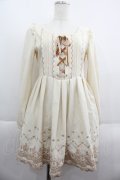 LIZ LISA / 編み上げ刺繍ワンピース  アイボリー I-25-06-08-057-LO-OP-HD-ZI