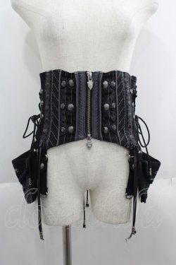 画像1: Ozz oneste / 薔薇刺繍ポーチ付きコルセット  ブラック I-25-06-08-124-OO-ZA-HD-ZI