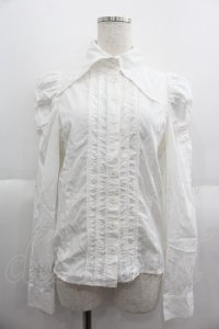 BPN / 3ピンタック長袖ブラウス  白 I-25-06-08-036-GO-BL-HD-ZI