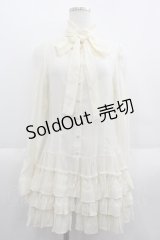 Sheglit / "Royal"フリルブラウス  生成り I-25-06-08-038-EL-BL-HD-ZI