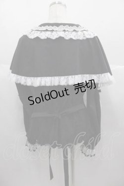 画像2: metamorphose / 【プラスサイズ】ケープ付き丸襟ブラウス 2 黒Ｘ白 I-25-06-17-009-ME-BL-HD-ZI