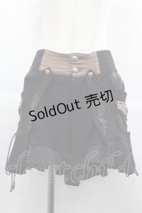 Ozz oneste / 薔薇刺繍サイドポケットショートパンツ  黒Ｘブラウン I-25-06-25-090-OO-PA-HD-ZI