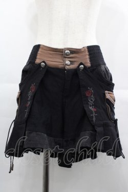 画像1: Ozz oneste / 薔薇刺繍サイドポケットショートパンツ  黒Ｘブラウン I-25-06-25-090-OO-PA-HD-ZI