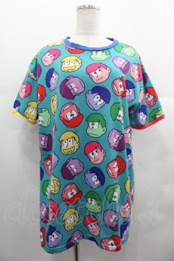 画像1: galaxxxy / おそ松さん×galaxxxy 総柄Tシャツ  ブルー I-25-06-25-028-PU-TS-HD-ZI