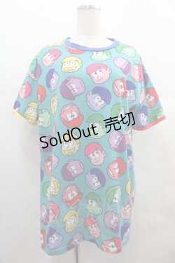 画像1: galaxxxy / おそ松さん×galaxxxy 総柄Tシャツ  ブルー I-25-06-25-028-PU-TS-HD-ZI