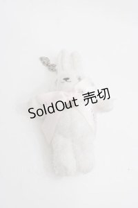 Maison de FLEUR / Cristalラビットチャーム  白 I-25-06-29-107-LO-ZA-HD-ZI