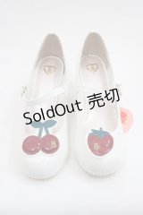 BABY,THE STARS SHINE BRIGHT / いちごとさくらんぼのエナメルシューズ M 白 I-25-07-06-124-BA-SH-HD-ZI