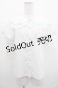 axes femme kawaii / 梯子レース半袖ブラウス  白Ｘサックス I-25-07-19-011-AX-BL-HD-ZI