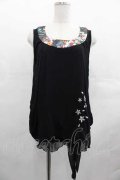 gouk / 和柄ラインサクラ刺繍ノースリーブトップス  黒Ｘシルバー I-25-07-19-032-GO-TO-HD-ZI