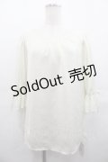 an another angelus / ギャザースリーブブラウス  オフホワイト I-25-07-23-006-CA-BL-HD-ZI