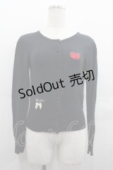 E hyphen world gallery / いちごリボン刺繍ニットカーディガン  黒Ｘ赤Ｘ白 I-25-07-23-007-LO-TO-HD-ZI