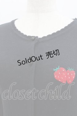 画像3: E hyphen world gallery / いちごリボン刺繍ニットカーディガン  黒Ｘ赤Ｘ白 I-25-07-23-007-LO-TO-HD-ZI