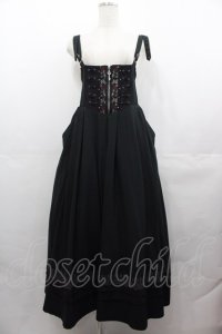 Rozen Kavalier / 薔薇刺繍ZIPロングジャンパースカート  黒 I-25-07-27-081-OO-OP-HD-ZI