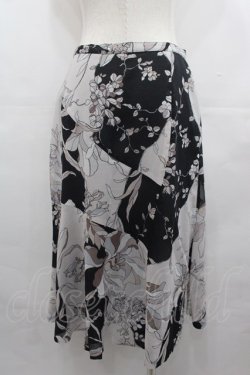 画像2: INGEBORG / 百合柄プリントスカート  黒Ｘピンク I-25-07-27-096-LO-SK-HD-ZI