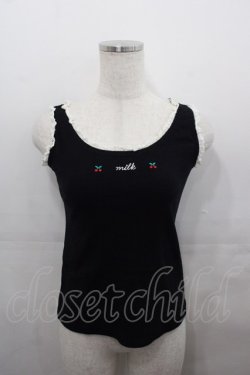 画像1: MILK / チェリーロゴ刺繍ノースリーブトップス  黒Ｘ白Ｘ赤 I-25-07-27-018-ML-TO-HD-ZI
