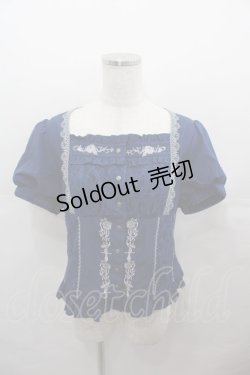 画像1: OZZ ANGELO / 薔薇十字架刺繍スナップボタン半袖ブラウス  青Ｘ白 I-25-07-27-040-OO-BL-HD-ZI