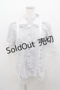 Ozz oneste / 薔薇刺繍スナップボタン半袖ブラウス  グレー I-25-07-27-041-OO-BL-HD-ZI