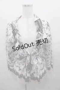 INGEBORG / フラワーブーケプリントオーバーブラウス  白Ｘ黒 I-25-07-27-048-LO-BL-HD-ZI