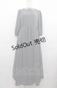 Maison de FLEUR Petite Robe canone / ブリジットが注ぐサイダーワンピース M グレー I-25-08-04-037-EL-OP-HD-ZI