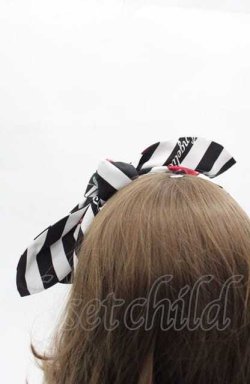 画像2: Angelic Pretty / Cherry Stampカチューシャ  黒 I-25-08-22-118-AP-AC-HD-ZI
