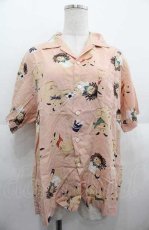 画像1: NATURE TRAIL / 人形&いぬ柄半袖シャツ  ピンク I-25-08-22-038-LO-BL-HD-ZI (1)