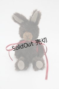 PINK HOUSE / うさぎさんぬいぐるみブローチ  ブラウン I-25-08-25-108-LO-ZA-HD-ZI