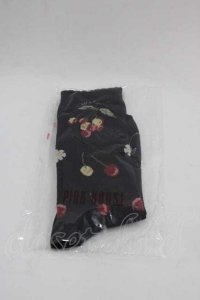 PINK HOUSE / 野ばらとチェリー柄ソックス  黒 I-25-09-11-119-LO-ZA-HD-ZI