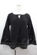 画像1: PINK HOUSE / ローズ透かしブラウス  ブラック I-25-09-13-032-LO-BL-HD-ZT238 (1)