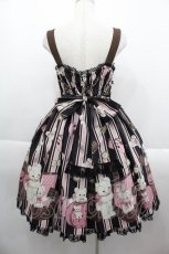 画像2: Angelic Pretty / Travelくまちゃんベルトジャンパースカート  黒Ｘピンク I-25-09-15-031-AP-OP-HD-ZI (2)