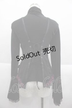 画像2: Ozz Croce / 薔薇刺繍フロント編み上げハイネックトップス  黒Ｘ赤 I-25-09-18-055-OO-TO-HD-ZI