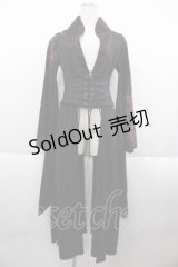 Qutie Frash / 龍柄着物袖コルセットデザインロングカーディガン  黒Ｘ赤 I-25-09-18-072-QU-TO-HD-ZI