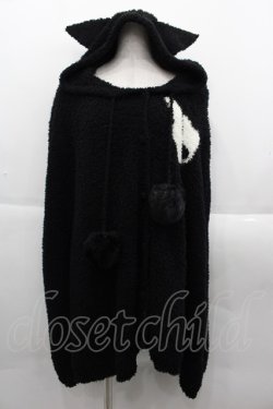 画像1: PUTUMAYO / 眼帯ねこもこもこケープ  黒Ｘ白 I-25-09-24-013-PT-JA-SA-ZI