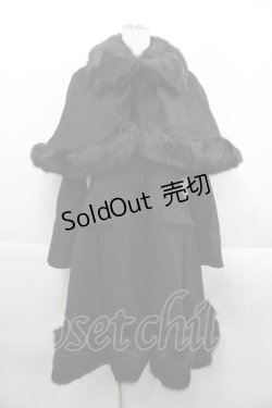 画像1: ATELIER PIERROT / ケープ付きファーコート  黒 I-25-09-24-019-EL-CO-SA-ZI