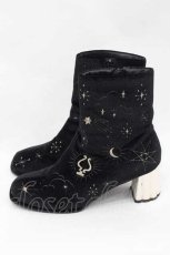 画像2: 【SALE】axes femme POETIQUE / 天体モチーフ刺繍ベロアブーツ M ブラック I-25-09-27-103-AX-SH-SA-ZT386 (2)