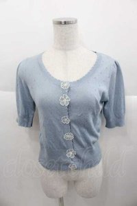 an another angelus / フラワーレース半袖ニットカーディガン  サックス I-25-09-30-030-CA-TO-SA-ZI