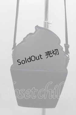 画像2: Angelic Pretty / Strawberry Cupcakeショルダーバッグ  黒 I-25-10-04-015-AP-BG-SA-ZI