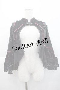 Ozz oneste / 薔薇十字架刺繍ケープ  黒Ｘ赤 I-25-10-10-040-OO-JA-SA-ZI