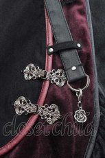 画像5: Ozz oneste / 薔薇十字架刺繍ケープ  黒Ｘ赤 I-25-10-10-040-OO-JA-SA-ZI (5)