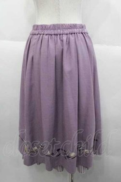 画像2: axes femme POETIQUE / チューリップ刺繍タックスカート  ラベンダー I-25-10-10-097-AX-SK-SA-ZI