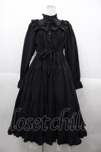 Physical Drop / 前釦スタンドカラーワンピース  黒 I-25-10-15-056-LO-OP-SA-ZI