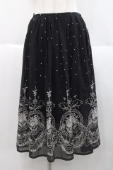 INGEBORG / セットアップスカート  フラワーブーケ黒 I-25-10-18-069-LO-SK-SA-ZI