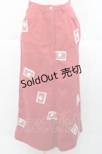 PINK HOUSE / カーネーションワッペンデニムスカート  レッド I-25-10-18-089-LO-SK-SA-ZI