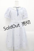 Secret Honey / フラワー刺繍ストライプ半袖ワンピース  青Ｘ白 I-25-10-21-050-CA-OP-SA-ZI