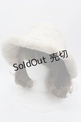 INGEBORG / ロゴキルティングボアハット  ベージュ I-25-10-21-095-LO-AC-SA-ZI