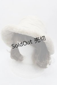 INGEBORG / ロゴキルティングボアハット  ベージュ I-25-10-21-095-LO-AC-SA-ZI