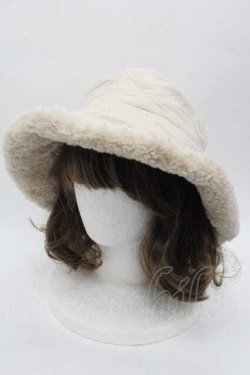 画像1: INGEBORG / ロゴキルティングボアハット  ベージュ I-25-10-21-095-LO-AC-SA-ZI