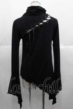 画像2: h.naoto Blood / レースアップデザインハイネックカットソー  黒 I-25-10-21-015-HN-TO-SA-ZI