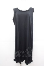 画像1: INGEBORG / 胸元フリルノースリーブワンピース 11号 ブラック I-25-10-29-056-LO-OP-SA-ZI (1)