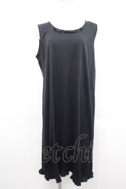 画像1: INGEBORG / 胸元フリルノースリーブワンピース 11号 ブラック I-25-10-29-056-LO-OP-SA-ZI